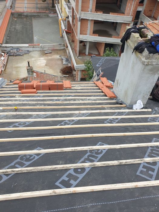 Ремонт на покриви,Хидроизолация,Тенекеджийски услуги,Навеси,Нови покри