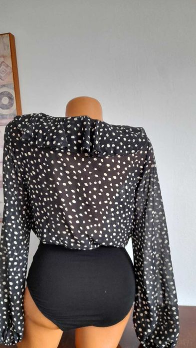 Bluze deosebite – imprimeu, volan, stil boem & elegant – Shein/Zara