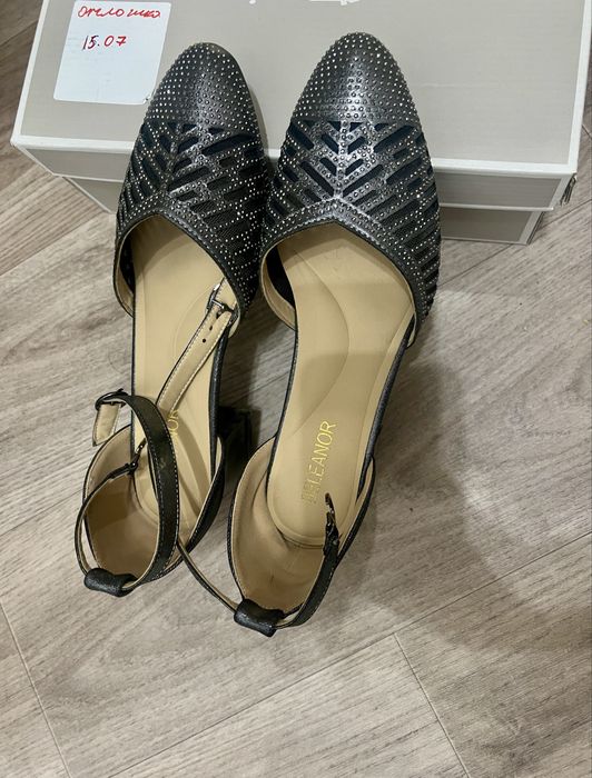 2 Туфли новые по 2000