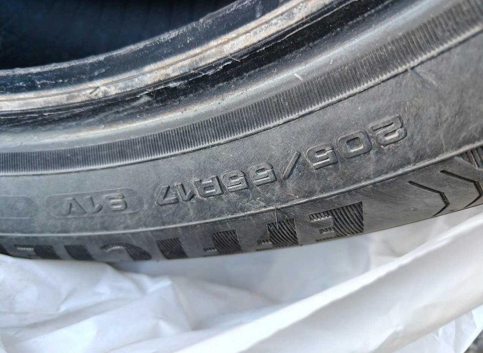 Летни гуми Goodyear 205 55 17, без забележки, бартер
