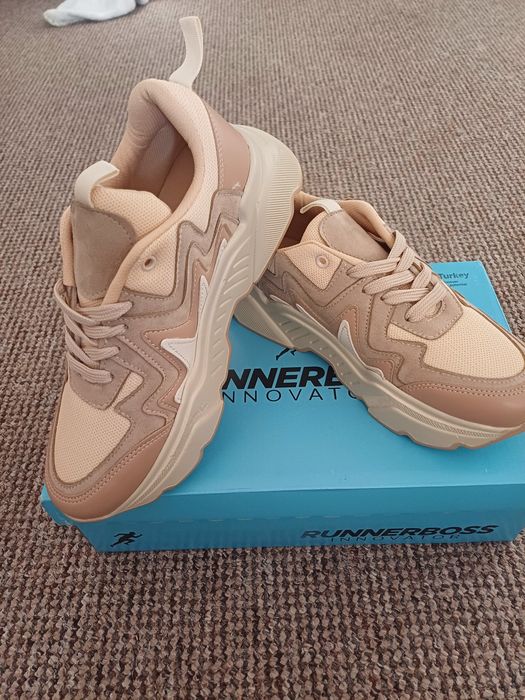 Маратонки RunnerBoss