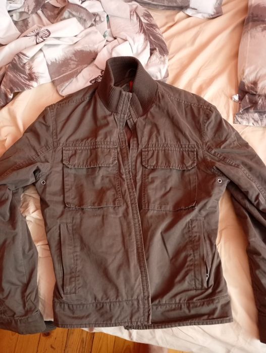 Мъжко яке за носене.