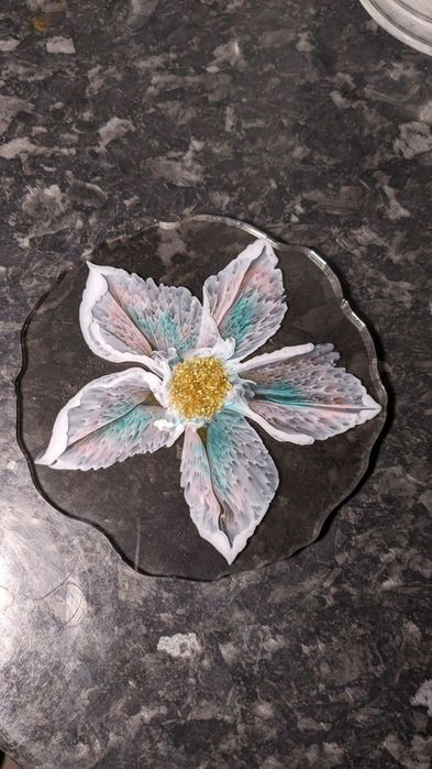 Цветы из эпоксидной смолы