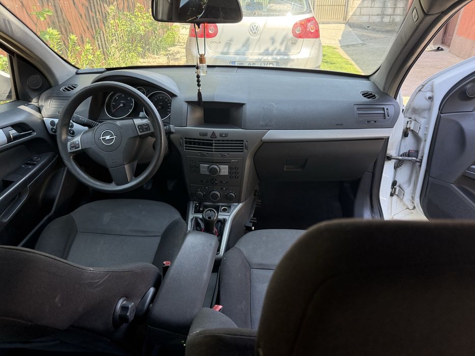 OPEL Astra 2005 — imagine 5