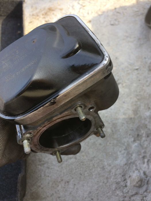 Clapeta acceleratie renault megane 2.0 aspirat 2.0 cabrio 136 de cai