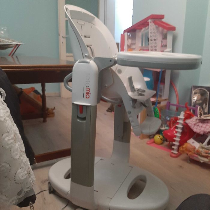 Детско столче за хранене произведено в Италия