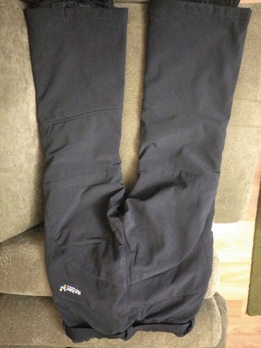 Неопренов ски панталон , детски дънки there here и ватирана блуза