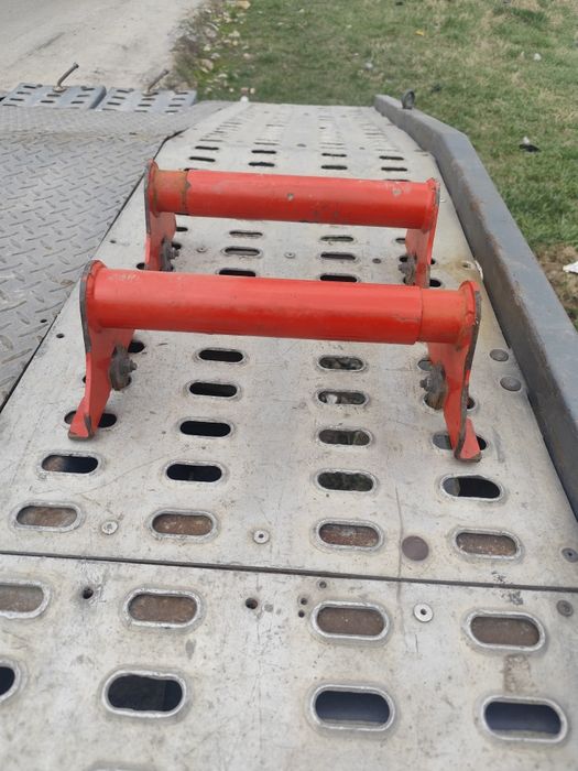 Vând Set Cărucioare Profesionale pentru Tractări – Roți Blocate / Avariate