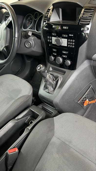 Opel zafira 2010 stare ff buna - 7 locuri