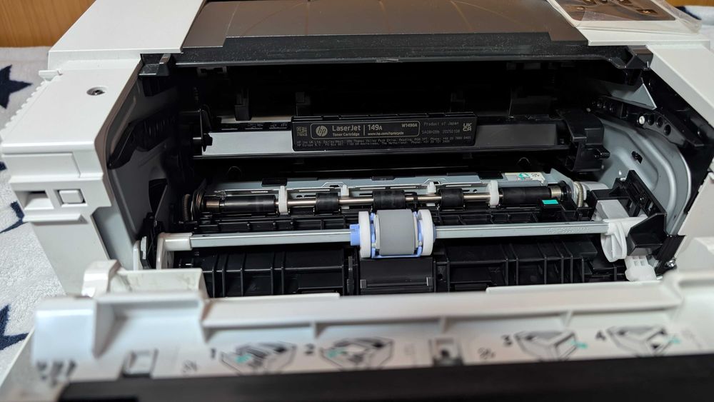 Imprimantă laser HP Laser Jet Pro 4002dn - Stare Impecabilă (Ca Nouă)