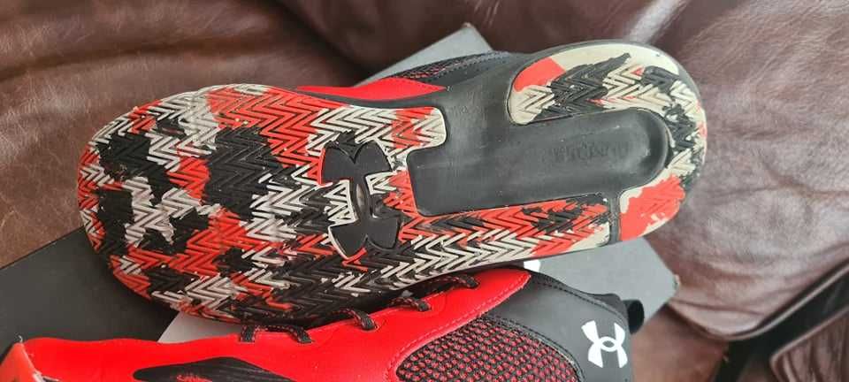 Баскетболни маратонки, Under Armour, номер 40 , стелка 25 см.