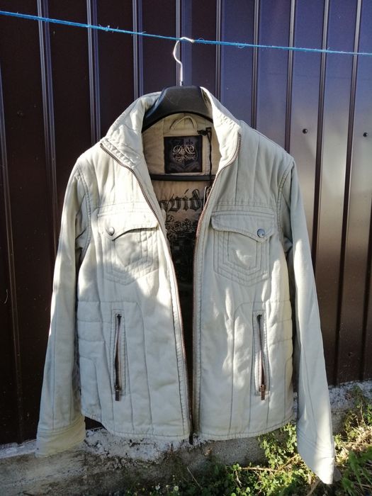 Vând geacă nouă cu etichetă