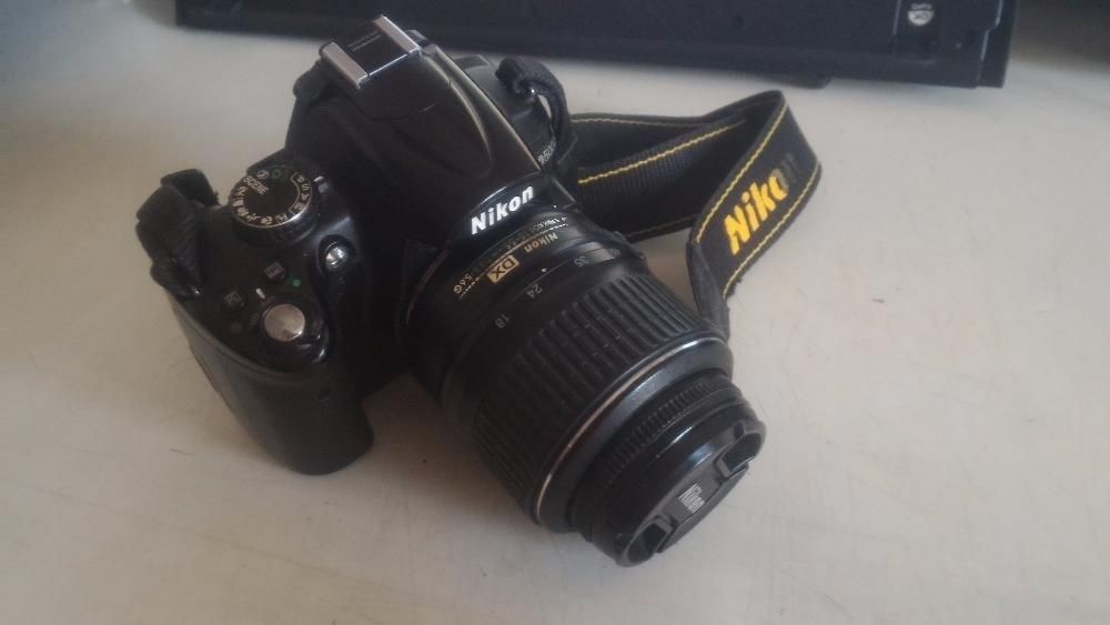 Nikon D5000