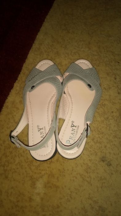 Басаножка бежевая новая