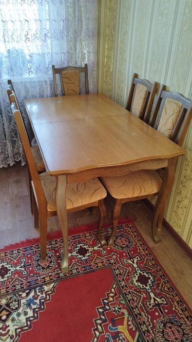 стол, 5 стульев б/у