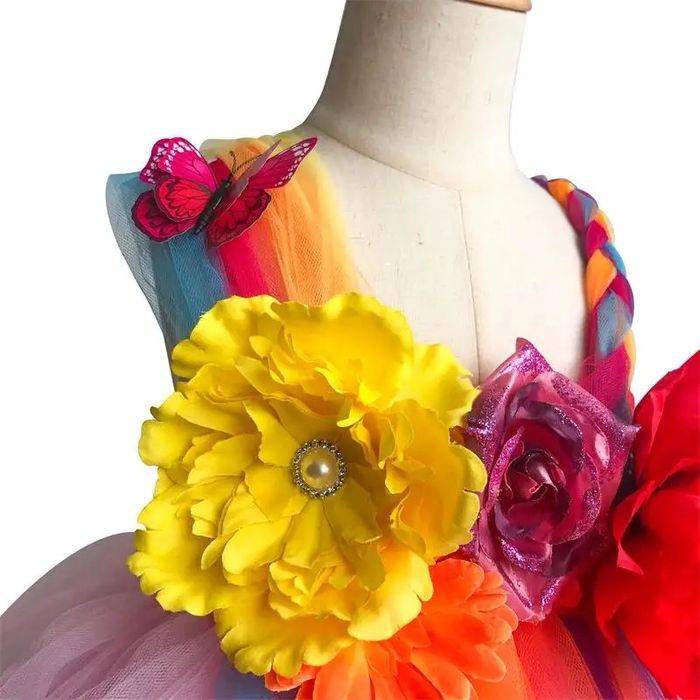 Costum zana curcubeu,serbare,aniversari