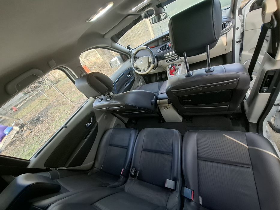 RENAULT Scenic 2011 — imagine 8