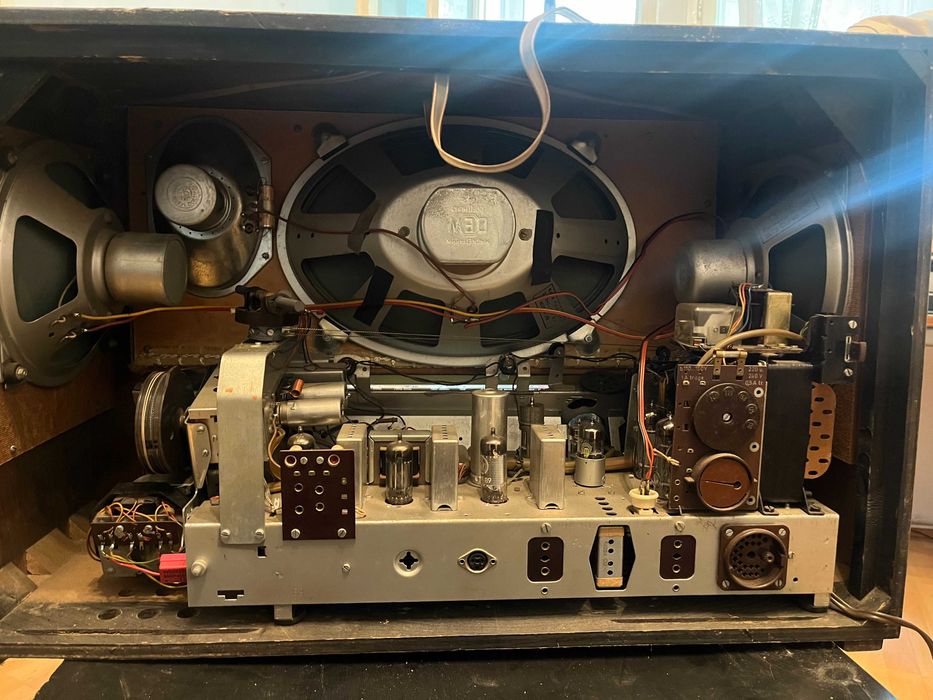 Radio pe lampi Saba Freiburg Automatic 6 -3D