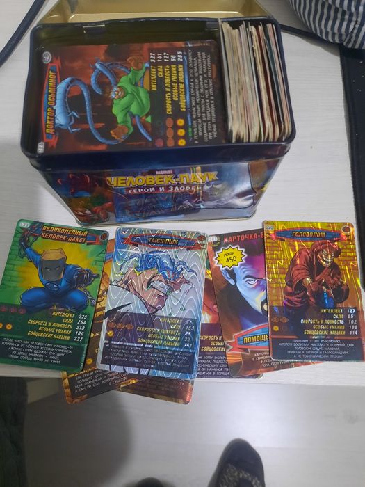 Коллекционные карточки Marvel Человек паук Герои и Злодеи