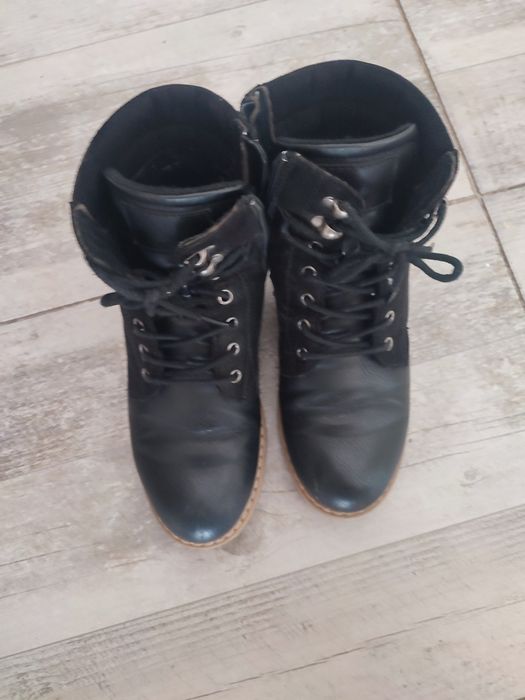 Дамски боти много запазени