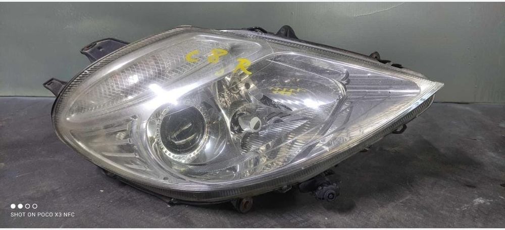 Far Dreapta Citroen C8 cu Lupa European