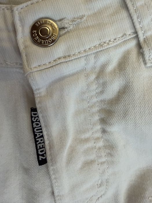 Blugi scurti Dsquared marimea S