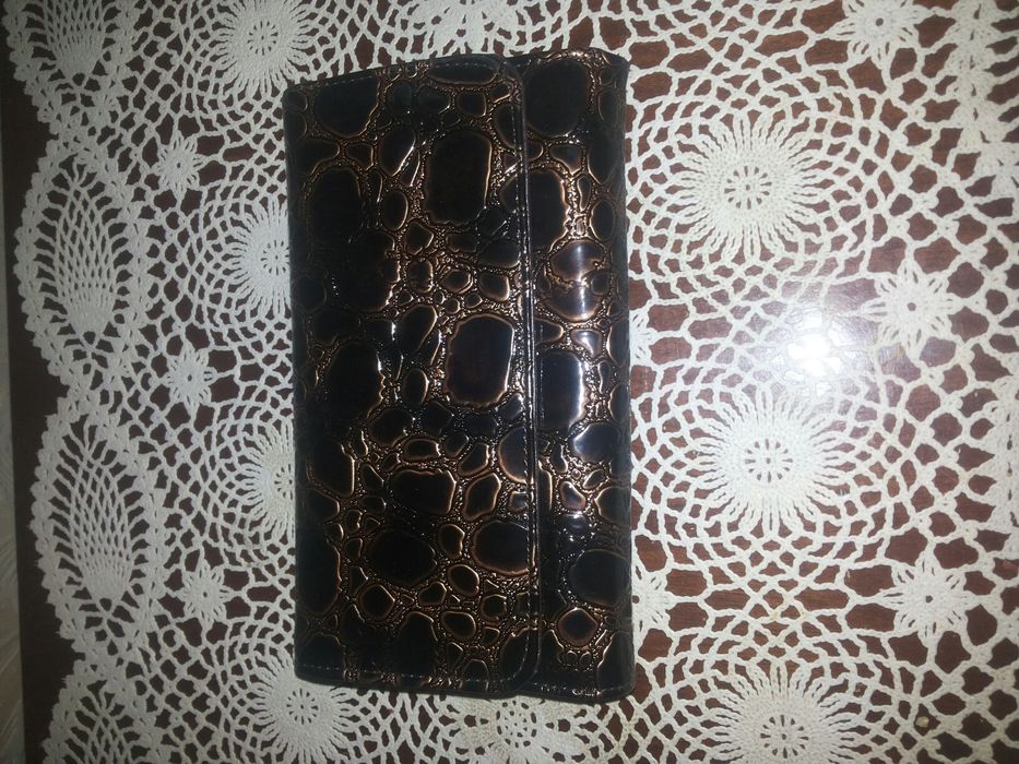 Продается женские кошельки