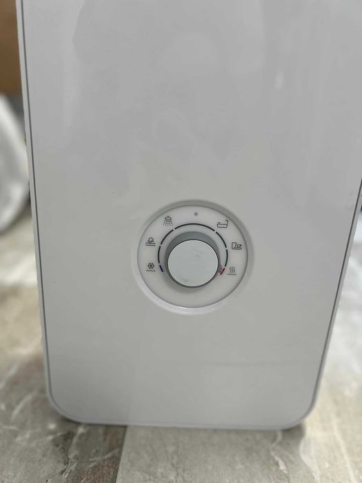 Електронен бойлер с моментално загряване Bosch TR5001R Втора употреба