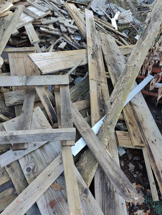 Vând lemne pentru foc