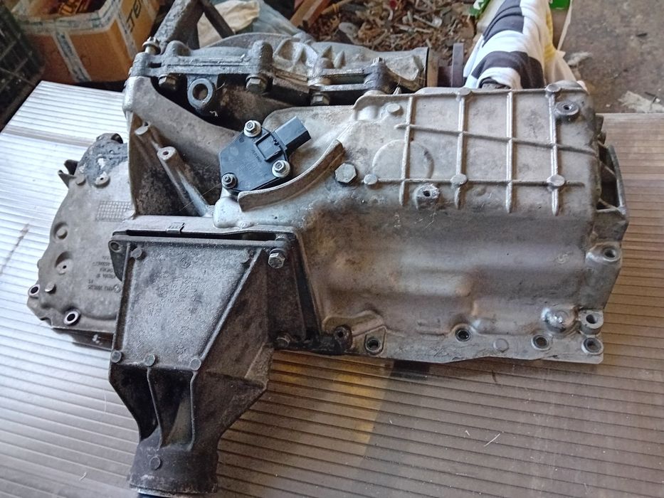 Baie ulei cu grup fata bmw gt530