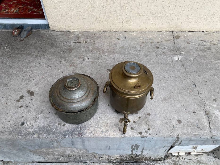 Антиквар Самовар ва мис козон