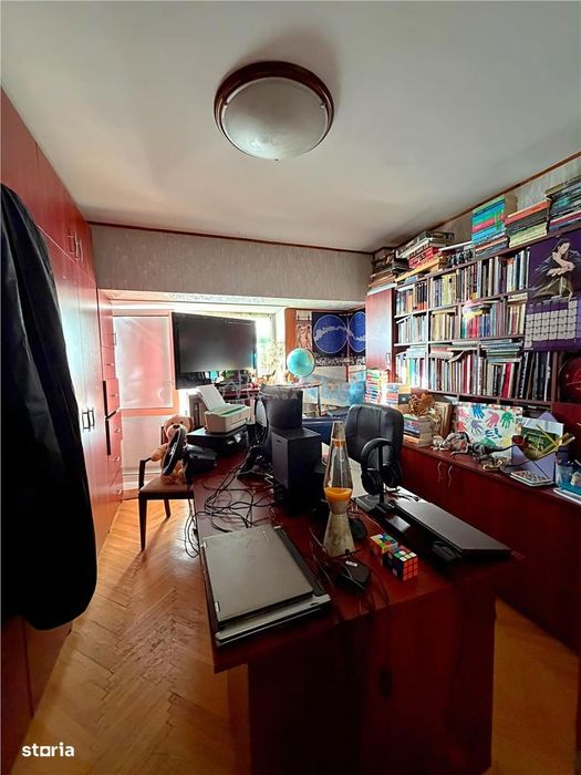 4 camere B-dul Decebal, stradal, aproape de metrou
