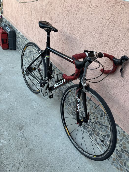 Bicicleta cursiera Scott CR1 full carbon
