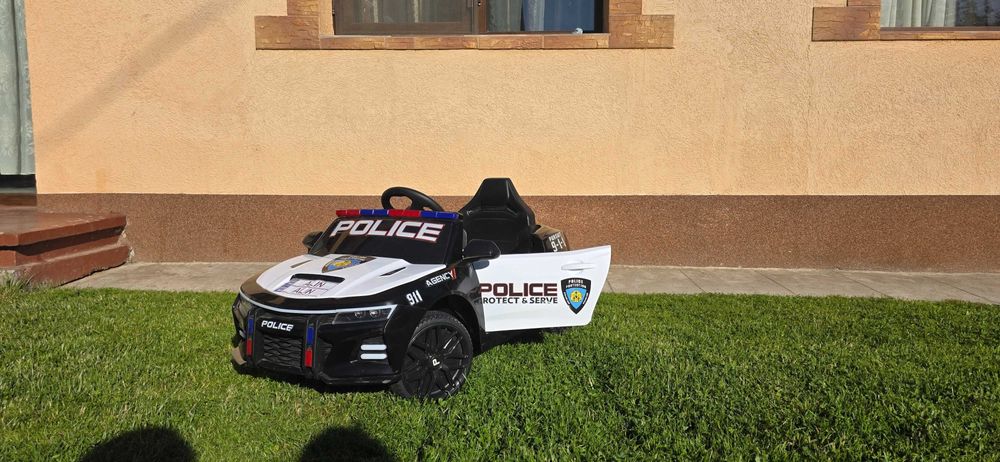 Masinuta electrica de politie