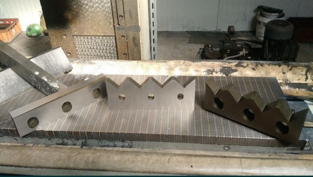 Изработка и заточване на ножове за мелници, шредери и дробилки