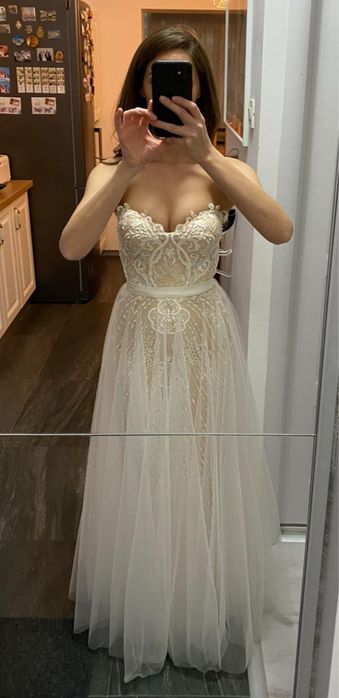 Rochie de mireasa Natalia Vasiliev cu fusta si bretele detașabile