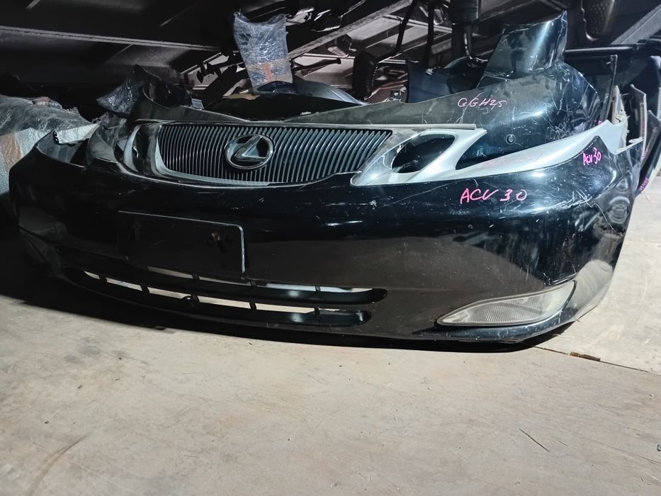 Передний бампер Toyota Camry 30