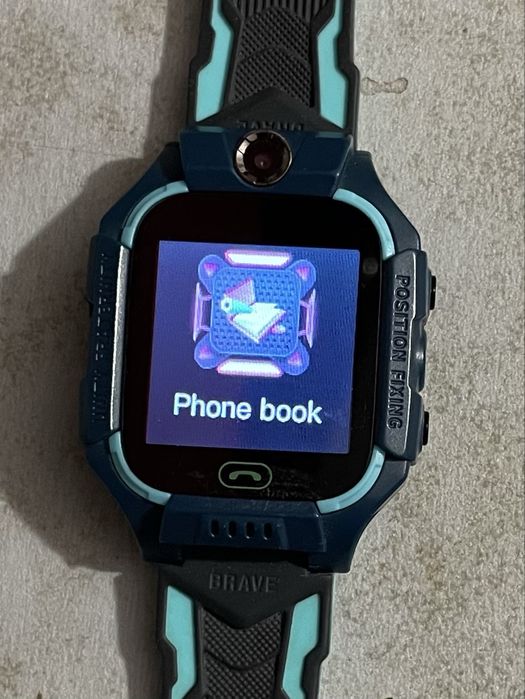 Ceas cu SIM pentru scolari cu aplicatie pentru localizare