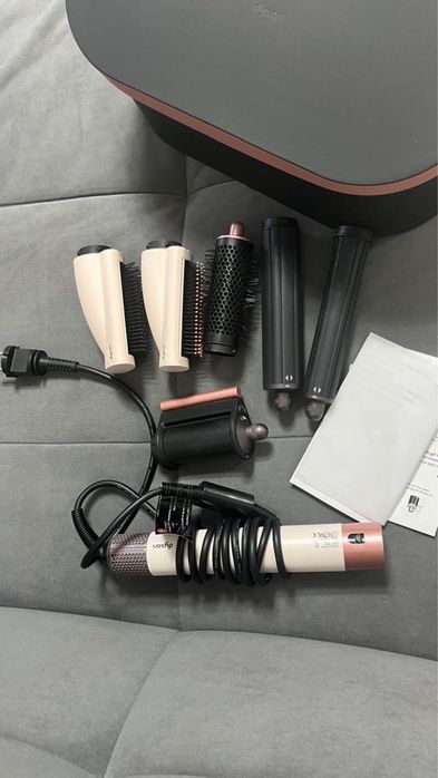 Dyson Airwrap 30 мм, новый