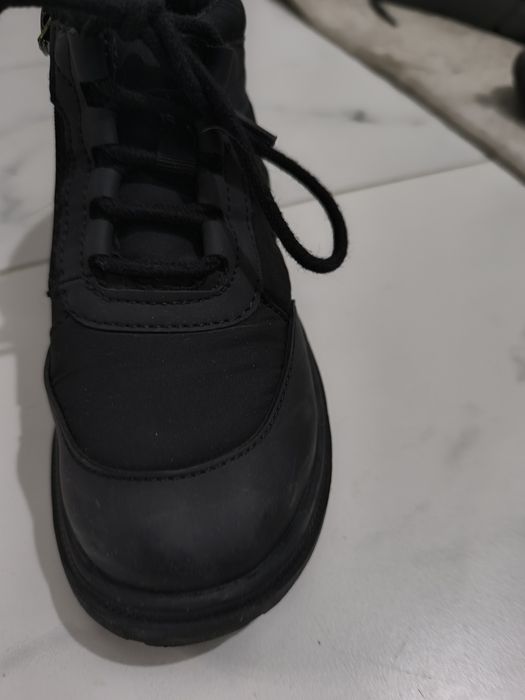 Обувь детская продам