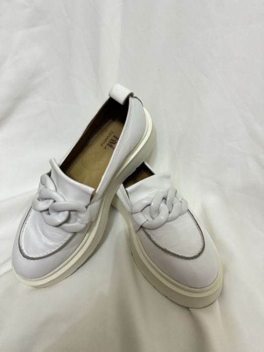 Лоферы кожаные фирменные