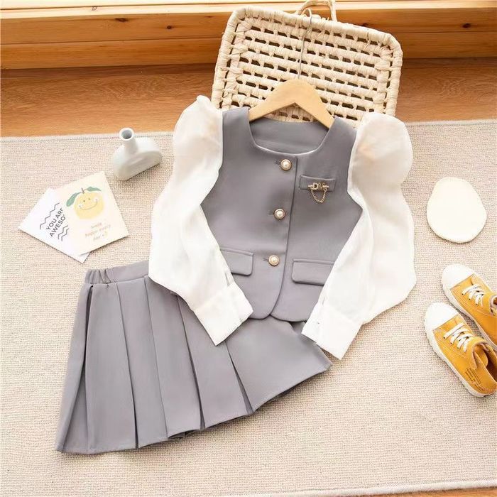 Продам костюм двойку