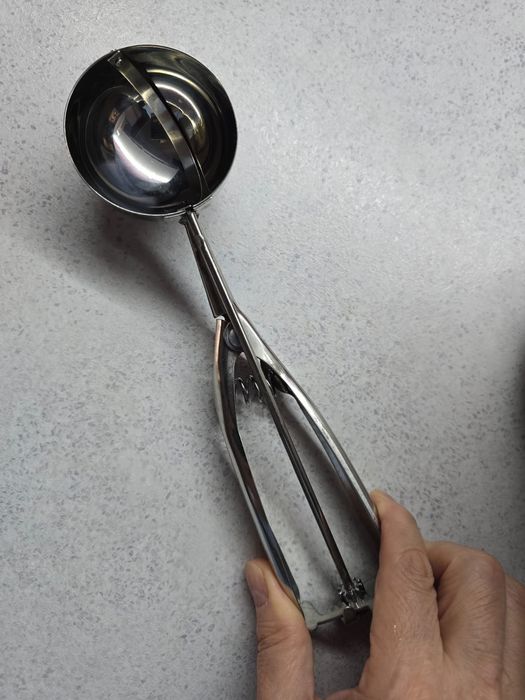 Мороженица для приготовления мороженого