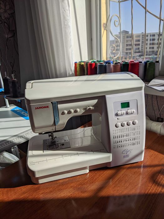 JANOME швейная машина