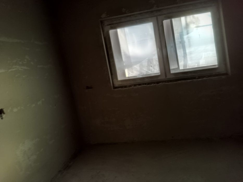 Execut tencuiala mecanizata