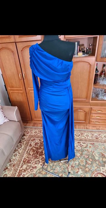 Vand rochie de cocazie