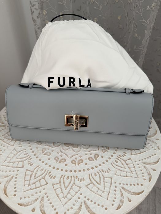 Дамска чанта Furla естествена кожа в нежно синьо и цвят праскова