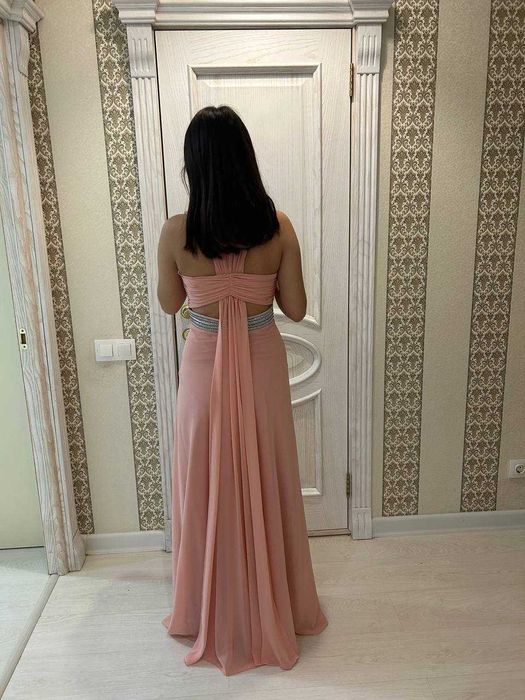 вечернее красивое  платье Срочно!