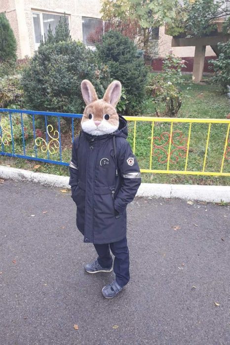 Куртка демисезонная, для мальчика, на флисе, в хорошем состоянии.