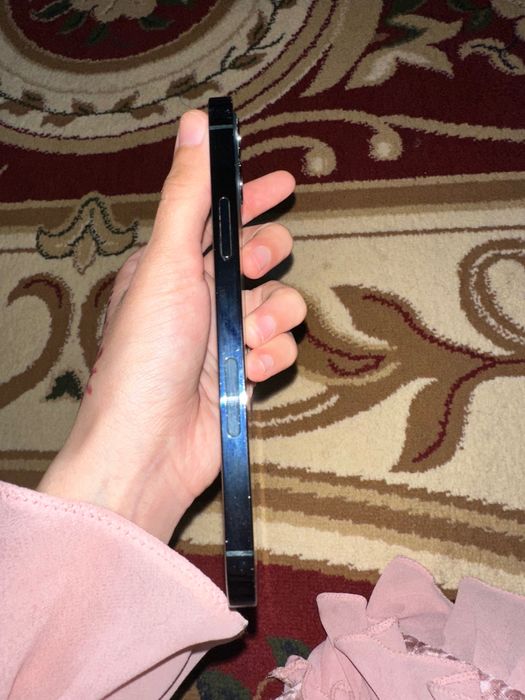 iPhone 12pro ochilmagan